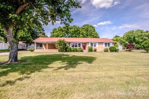 334 Pitts School Rd NW, Concord, NC 28027