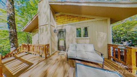 200 Spruce Pine Rd, Newland, NC 28657