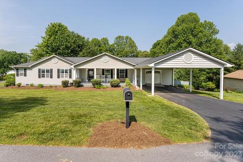 1 Burnette Dr, Black Mountain, NC 28711 photo 2