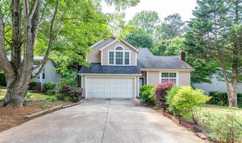 10231 Ashley Farm Dr, Matthews, NC 28105