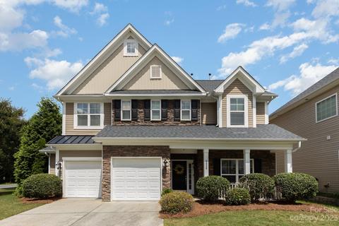 2028 Woodshorn Dr, Matthews, NC 28104