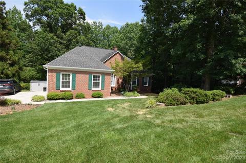 1559 Plantation Trl, Gastonia, NC 28056