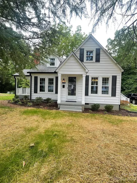 2504 Hickory Ave, Concord, NC 28027