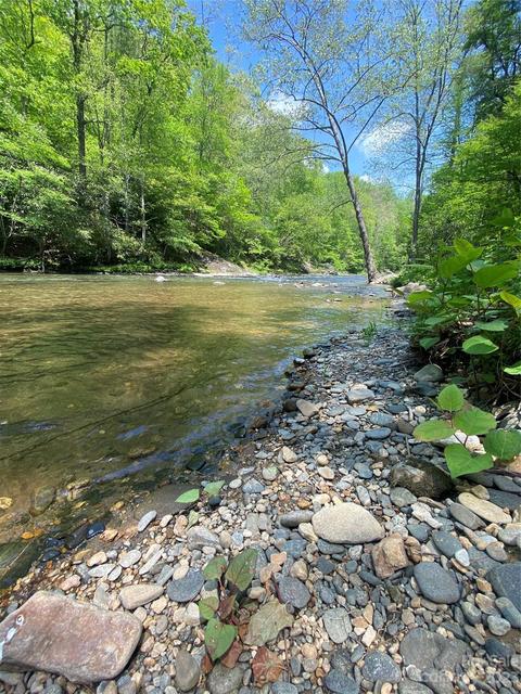 0 Hanging Rock Rd, Spruce Pine, NC 28777