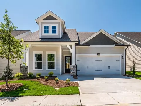 1334 Encore Ln, Waxhaw, NC 28173