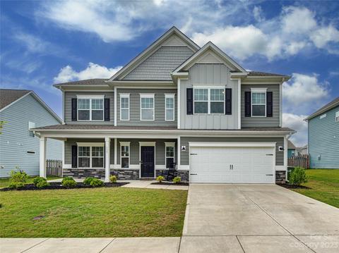 135 Sculpin Ln, Mount Holly, NC 28120