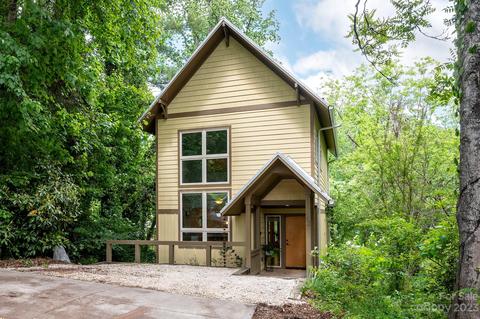 62 Narbeth Rd, Asheville, NC 28806