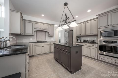 322 Bent Tree Dr, Stanley, NC 28164 photo 8