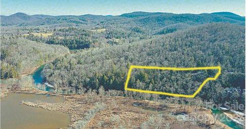 251 Summit Landing Dr, Zirconia, NC 28790