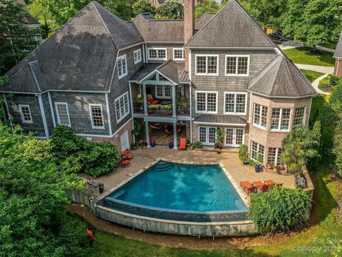 2905 Providence Trail Ln, Charlotte, NC 28270