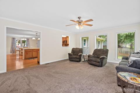 4292 Hunters Run, Trinity, NC 27370 photo 19