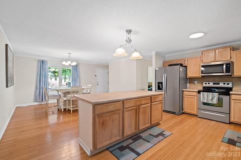 4292 Hunters Run, Trinity, NC 27370 photo 13