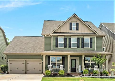 2013 Hamilton Mill Dr, Waxhaw, NC 28173