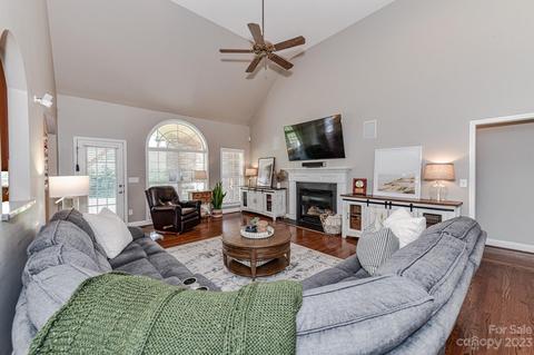 2043 Applebrook Dr, Wesley Chapel, NC 28173 photo 14