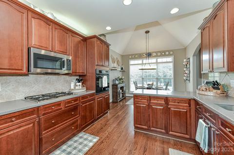 2043 Applebrook Dr, Wesley Chapel, NC 28173 photo 17