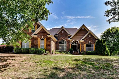 2043 Applebrook Dr, Wesley Chapel, NC 28173 photo 2