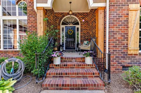2043 Applebrook Dr, Wesley Chapel, NC 28173 photo 3