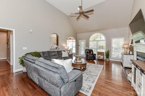 2043 Applebrook Dr, Wesley Chapel, NC 28173 photo 11