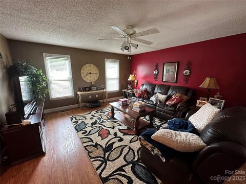 1377 Pear Dr, Conover, NC 28613 photo 28
