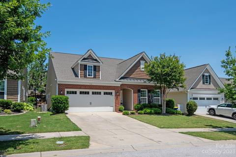 514 Livingston Dr, Lancaster, SC 29720