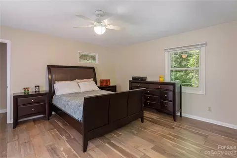 47 Robert E Lee Dr, Flat Rock, NC 28731 photo 16