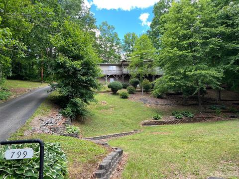 799 Nellie John Dr, Clyde, NC 28721
