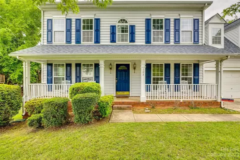 103 Knob Hill Ct, Fort Mill, SC 29715