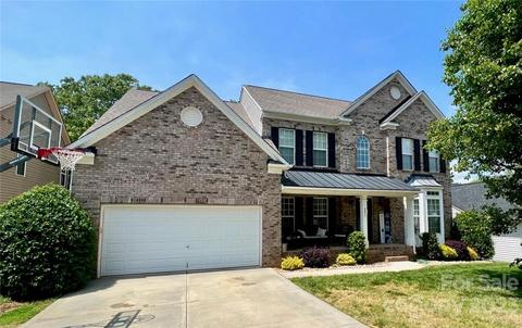 201 Flowering Grove Ln, Mooresville, NC 28115