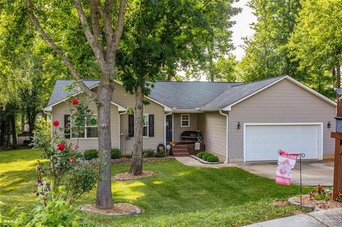 129 Princess Loop, Troutman, NC 28166 photo 2
