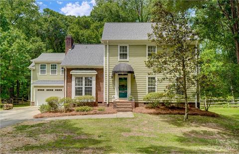 4912 Quail Canyon Dr, Charlotte, NC 28226