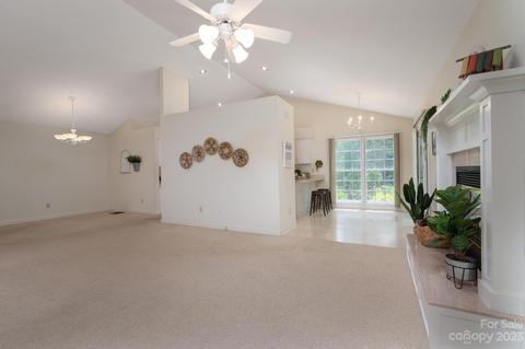 409 Mooreland Dr NE, Conover, NC 28613 photo 12