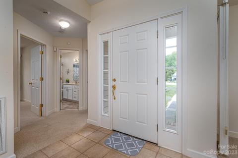 409 Mooreland Dr NE, Conover, NC 28613 photo 9