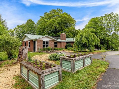 116 Eade Rd, Etowah, NC 28729 photo 3