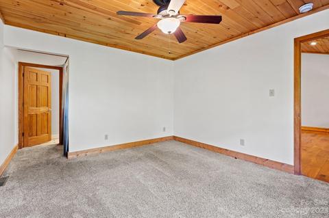 124 Laurel Hill Dr, Spruce Pine, NC 28777 photo 12