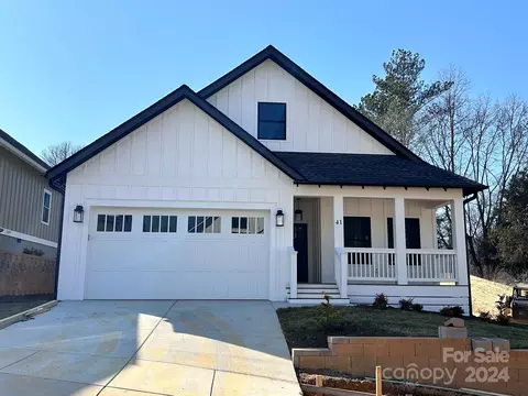 41 Hidden Pond Ln, Brevard, NC 28712
