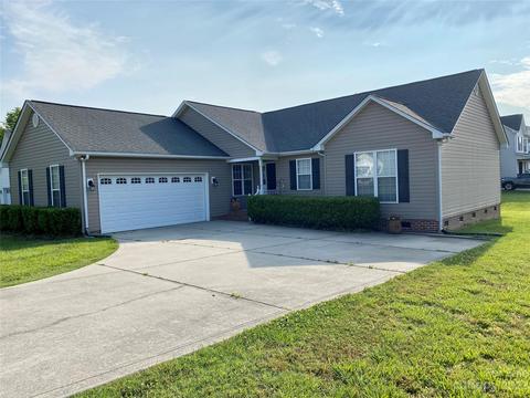 100 Brahman Ct, Dallas, NC 28034