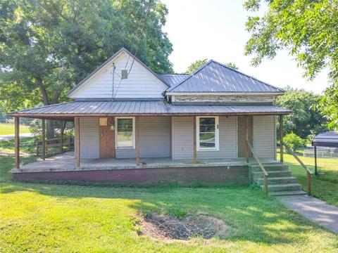 123 Middle St, Ellenboro, NC 28040
