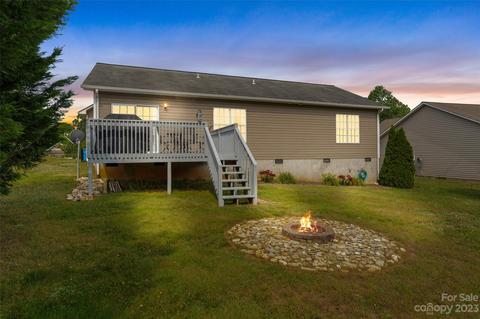 204 Pine Meadows Cir, Hickory, NC 28602 photo 25