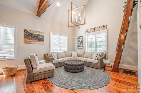 726 Frontier Rd, Clover, SC 29710 photo 6