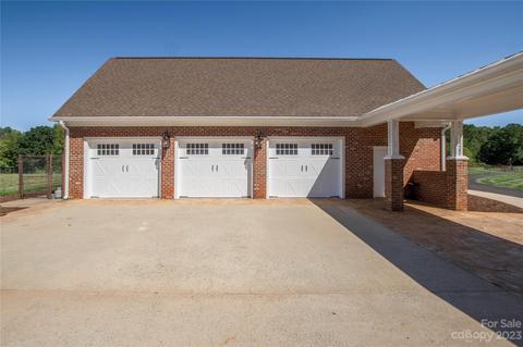 726 Frontier Rd, Clover, SC 29710 photo 37