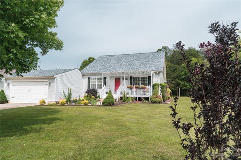 1524 Berkshire Dr, Newton, NC 28658