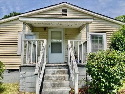 647 Cunningham St, Lancaster, SC 29720 photo 2