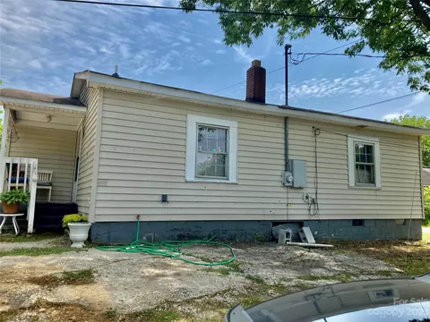 647 Cunningham St, Lancaster, SC 29720 photo 4