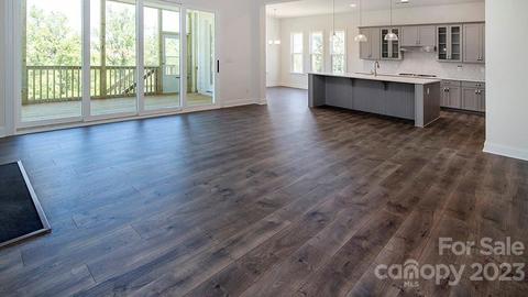 329 W Waterlynn Rd, Mooresville, NC 28117