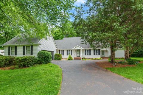920 Pink Azalea Pl, Fort Mill, SC 29715