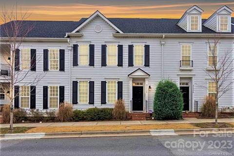 21338 Old Canal St, Cornelius, NC 28031