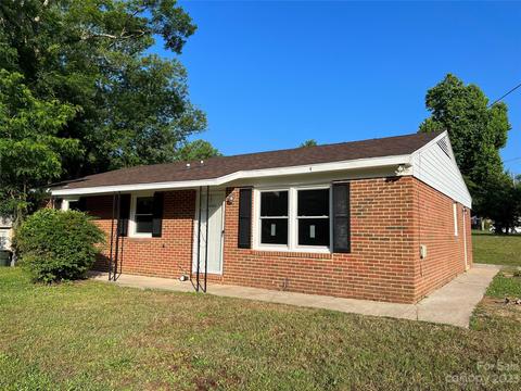 4902 April Dr, Gastonia, NC 28056
