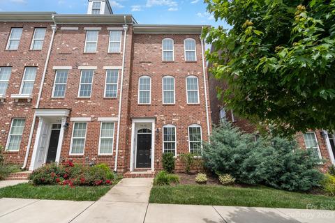 9440 Kings Parade Blvd, Charlotte, NC 28273