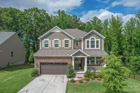 5039 Watersail Way, Lake Wylie, SC 29710