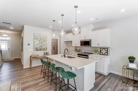 1319 Bigelow 304adriana St #304/ADRIANA, Charlotte, NC 28269